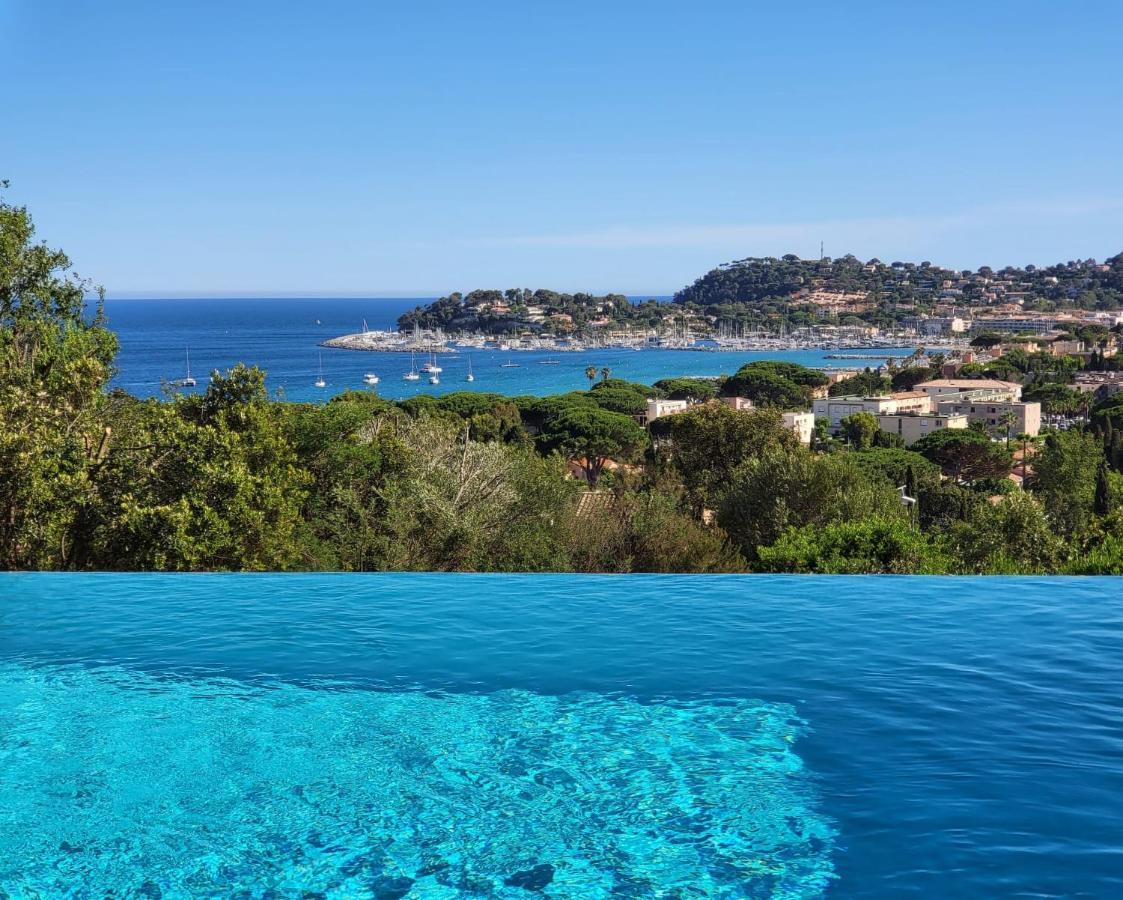 Les Citronniers - Splendide Vue Mer Acces Plage A Pieds A 5 Minutes Cavalaire-sur-Mer Exterior photo