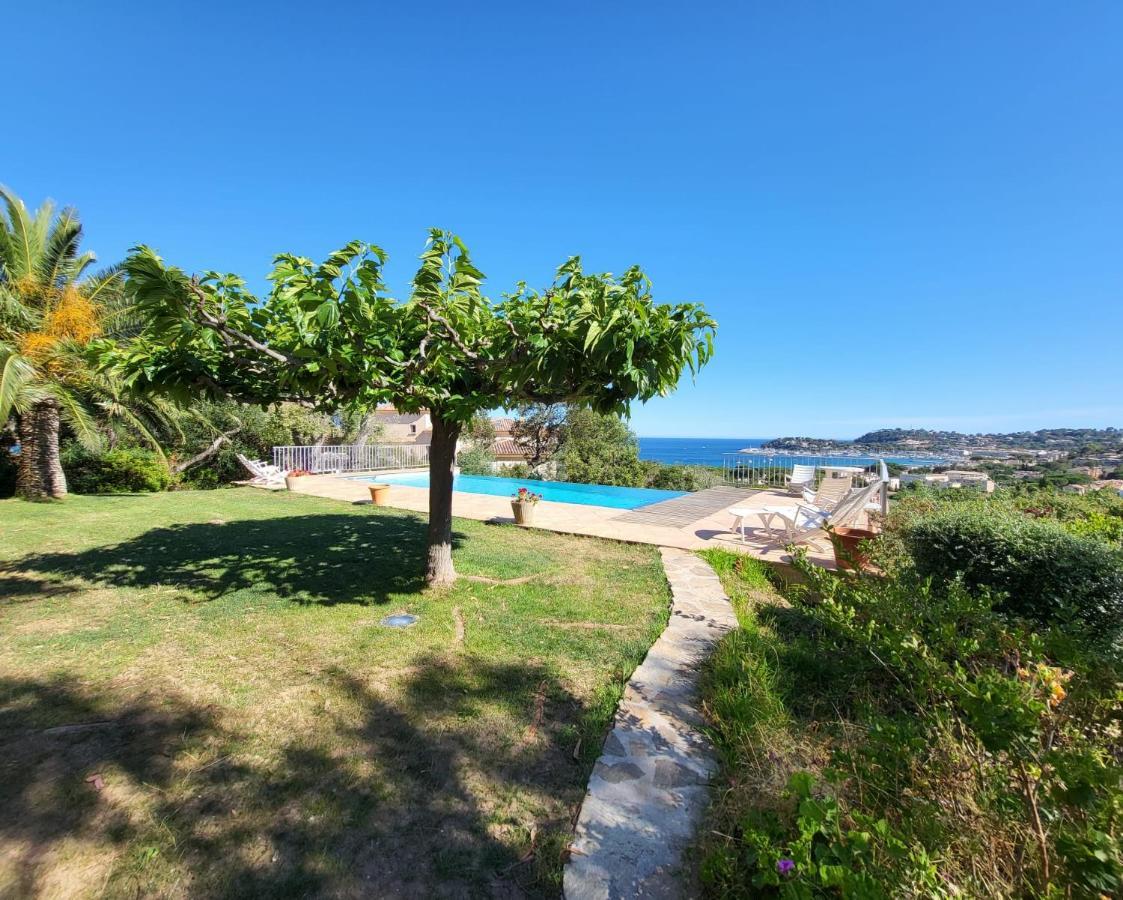 Les Citronniers - Splendide Vue Mer Acces Plage A Pieds A 5 Minutes Cavalaire-sur-Mer Exterior photo